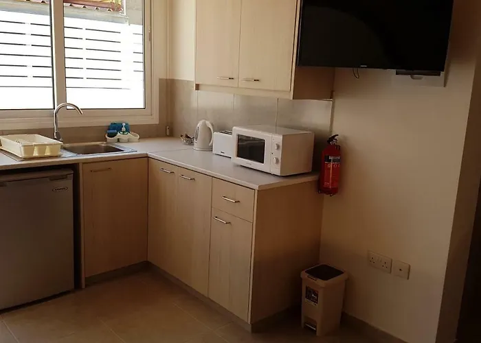 Zorbas No 3 アパート